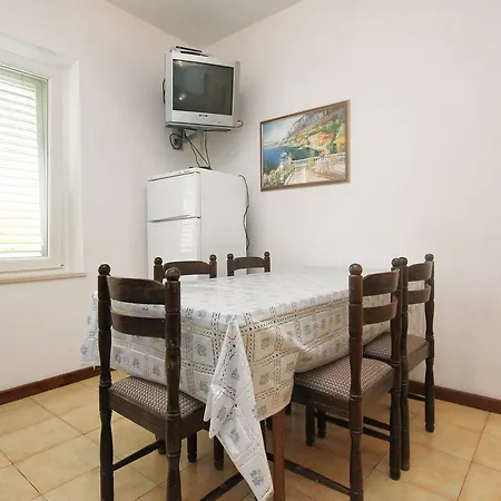 4440c Apartment *