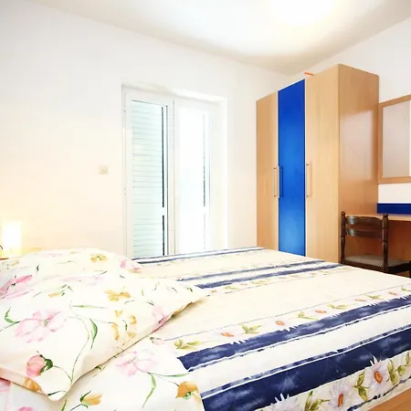 4440c Apartment *