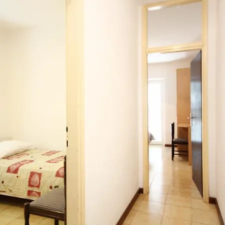 Apartment 4440c *